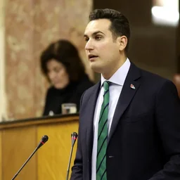 JOSÉ LATORRE RUIZ