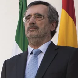 MANUEL CRUZ RODRÍGUEZ